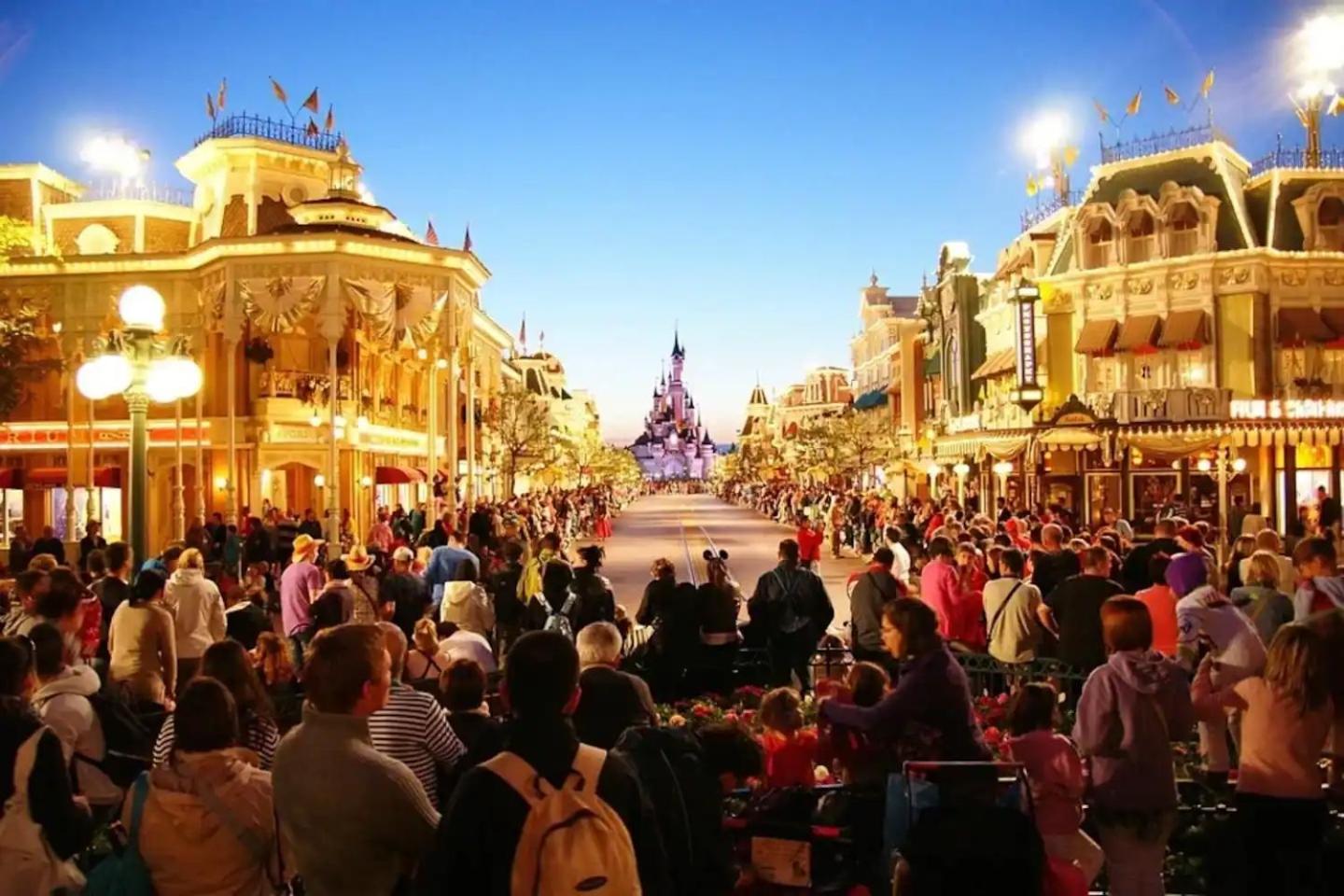 Magic Studio - Disneyland Paris Shopping Village 9 Minutes Chessy  Bagian luar foto